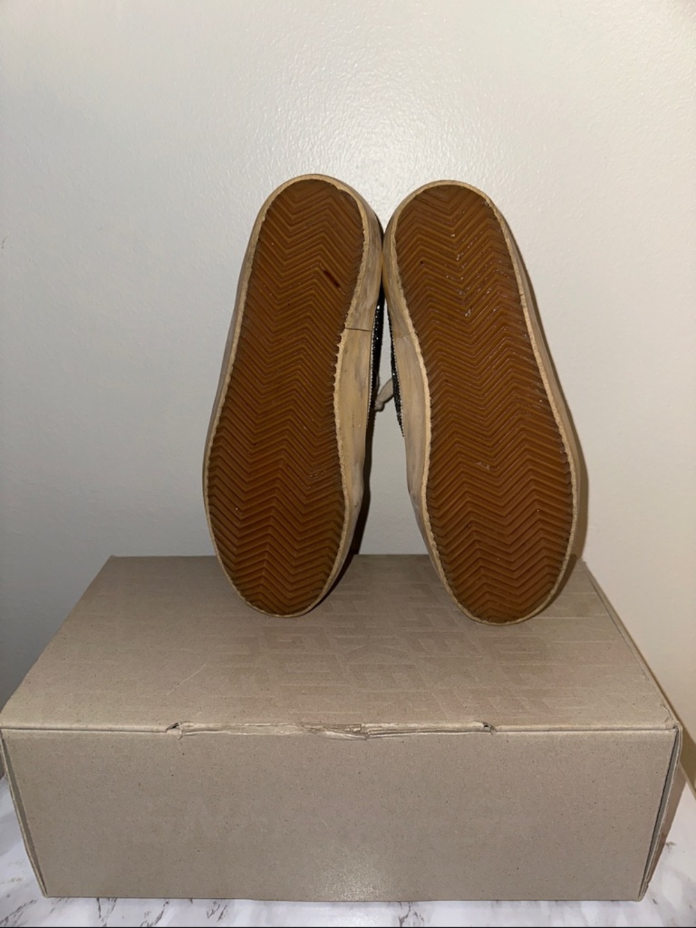 Golden Goose Silver Glitter High-Top Sneakers with Black Stripe - Picture 5 of 7